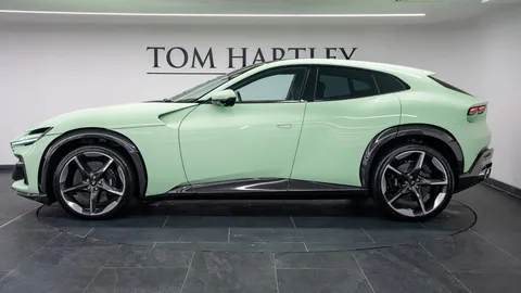 Ferrari Purosangue 4