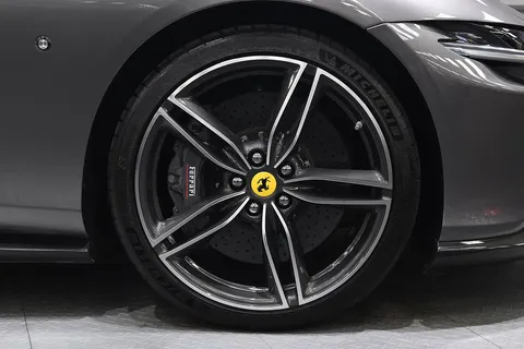 Ferrari Roma T V8 — photo 2 of 51