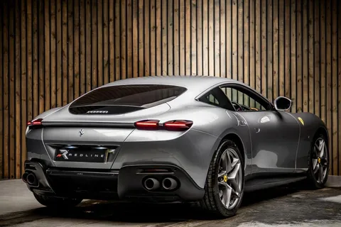 Ferrari Roma 4