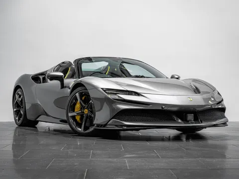 Ferrari SF90 Spider — photo 3 of 16