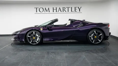 Ferrari SF90 Spider — photo 4 of 35