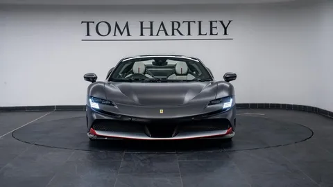 Ferrari SF90 Spider Assetto Fiorano — photo 2 of 40