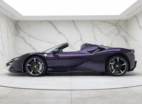 Ferrari SF90 Spider — photo 4 of 58