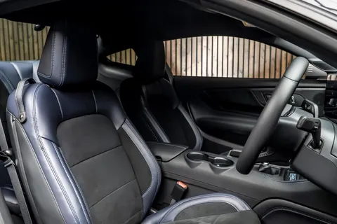 Ford Mustang Dark Horse — photo 2 of 45