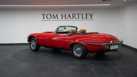 Jaguar E-Type Series III V12 — photo 5 of 27