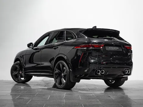 Jaguar F-Pace SVR — photo 2 of 10