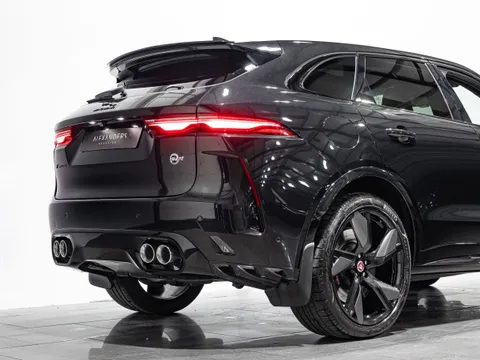 Jaguar F-Pace SVR — photo 4 of 10