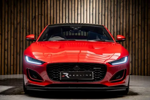 Jaguar F-Type R-Dynamic Plus — photo 5 of 46