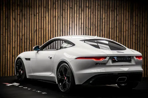 Jaguar F-Type R-Dynamic 3