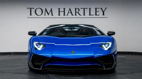 Lamborghini Aventador LP750-4 Superveloce Roadster — photo 2 of 27