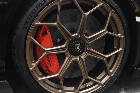 Lamborghini Aventador LP 770-4 SVJ — photo 2 of 53