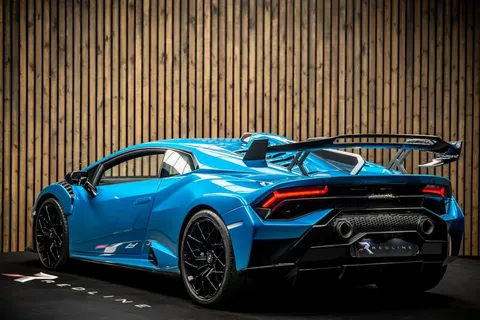 Lamborghini Huracán STO — photo 3 of 50