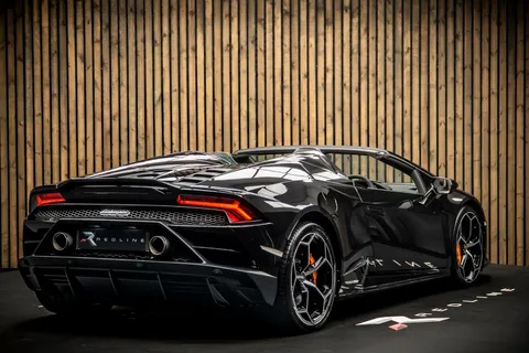 Lamborghini Huracán LP 640-4 EVO Spyder — photo 4 of 42