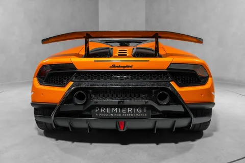 Lamborghini Huracán Performante Spyder — photo 5 of 40