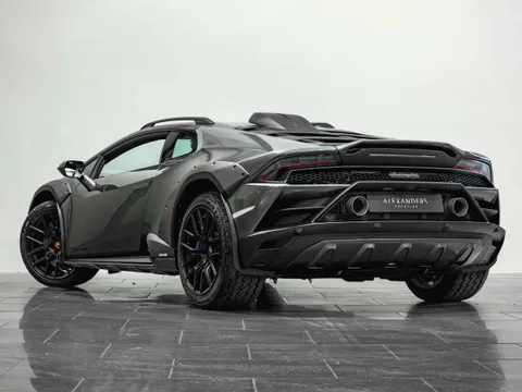 Lamborghini Huracán Sterrato — photo 3 of 20