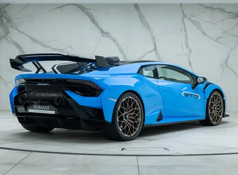 Lamborghini Huracán STO 4
