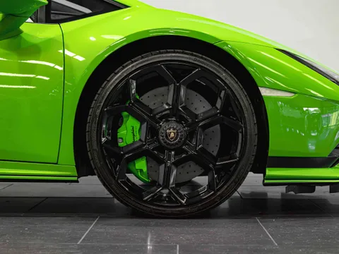 Lamborghini Huracán Tecnica — photo 4 of 16