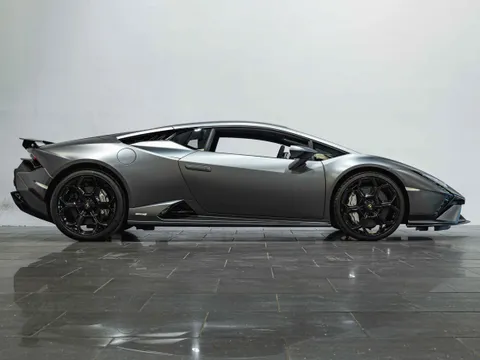 Lamborghini Huracán Tecnica LP 640-2 — photo 3 of 18