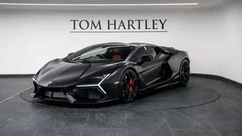 Lamborghini Revuelto — photo 3 of 32