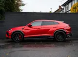 Lamborghini Urus Performante thumbnail