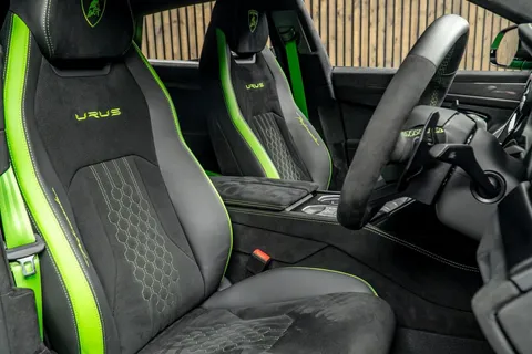 Lamborghini Urus Performante — photo 2 of 46