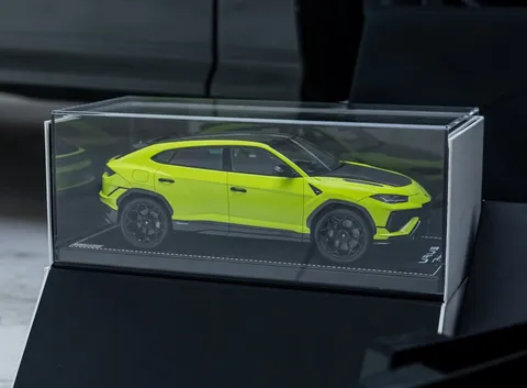 Lamborghini Urus — photo 2 of 57