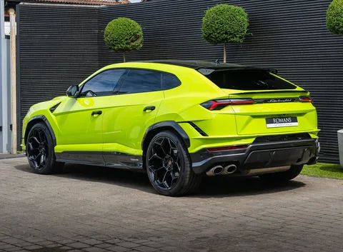 Lamborghini Urus — photo 4 of 57