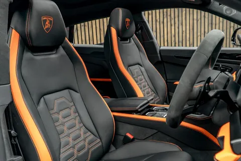 Lamborghini Urus SE — photo 2 of 50