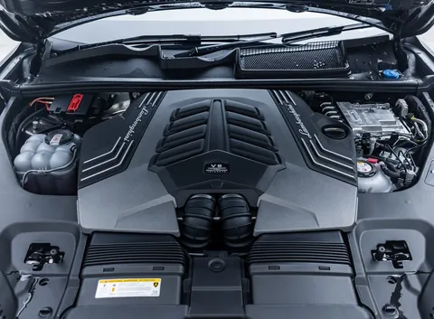 Lamborghini Urus SE — photo 2 of 41