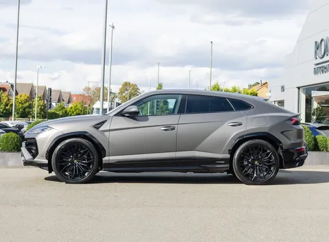 Lamborghini Urus SE — photo 3 of 41