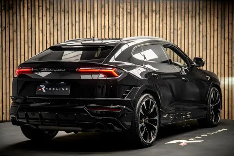 Lamborghini Urus — photo 4 of 50