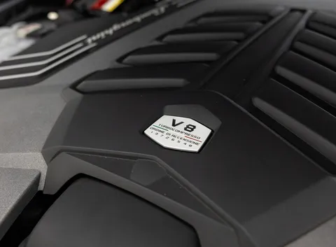 Lamborghini Urus S — photo 2 of 54