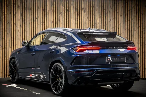 Lamborghini Urus — photo 3 of 48