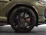 Lamborghini Urus Performante thumbnail