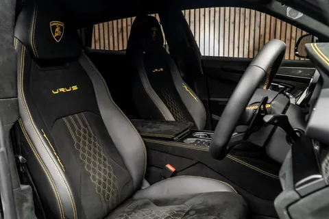 Lamborghini Urus Performante — photo 2 of 48