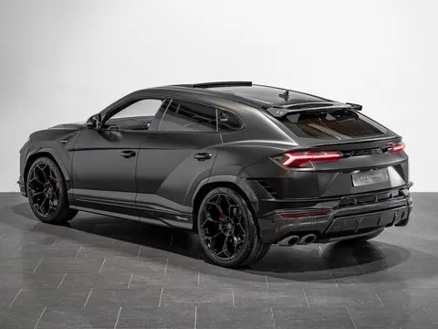 Lamborghini Urus Performante 2