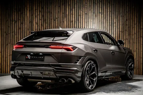 Lamborghini Urus Performante 4