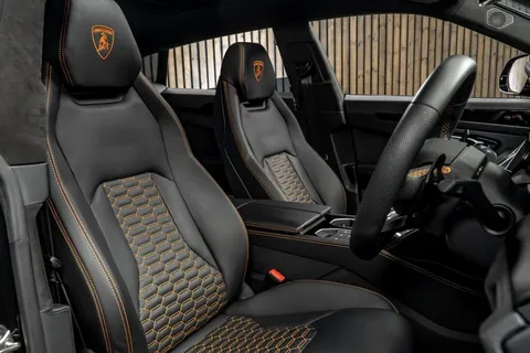 Lamborghini Urus S — photo 2 of 48