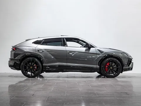 Lamborghini Urus S — photo 4 of 11