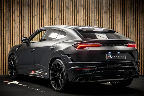Lamborghini Urus 3