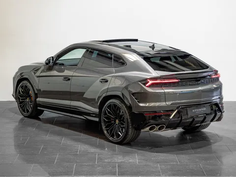 Lamborghini Urus SE — photo 2 of 11