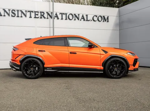 Lamborghini Urus Performante — photo 4 of 65