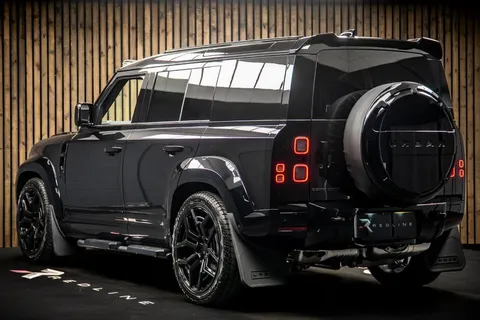 Land Rover Defender 110 X-Dynamic SE — photo 3 of 45