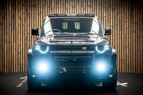 Land Rover Defender 110 X-Dynamic SE — photo 5 of 45