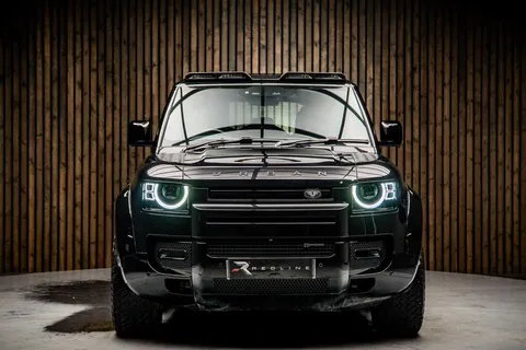 Land Rover Defender 110 D300 X-Dynamic HSE — photo 5 of 45