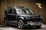 Land Rover Defender 110 D350 X-Dynamic SE thumbnail