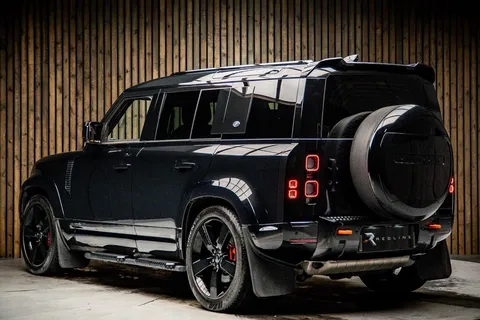 Land Rover Defender 110 P400 X — photo 3 of 46