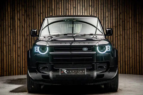 Land Rover Defender 110 P400 X — photo 5 of 46