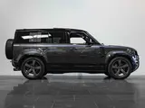 Land Rover Defender 110 V8 P525 thumbnail