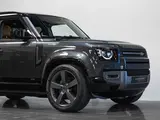 Land Rover Defender 110 V8 P525 thumbnail